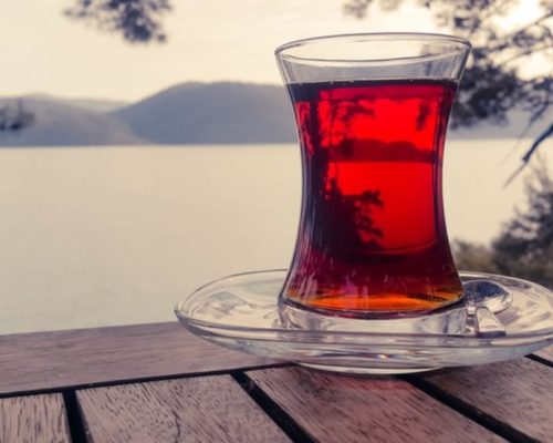 Soledad¿Y si la soledad no fuera ausencia, sino descubrimiento?Soledad